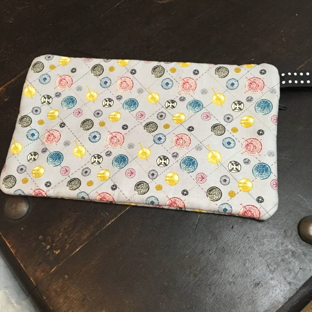 Button Pattern Bag - Picture 5 of 5